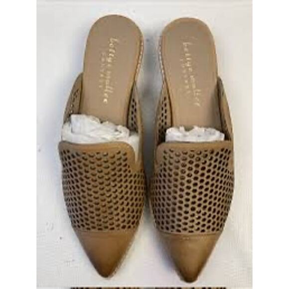 Bettye Muller Women's Concept Cara Perforated Leather Mules Brown Tan Size 7M - Picture 1 of 9